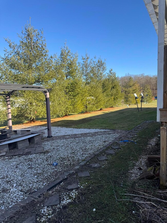 8 Hemlock Cir, Summersville, WV 26651 - photo 6