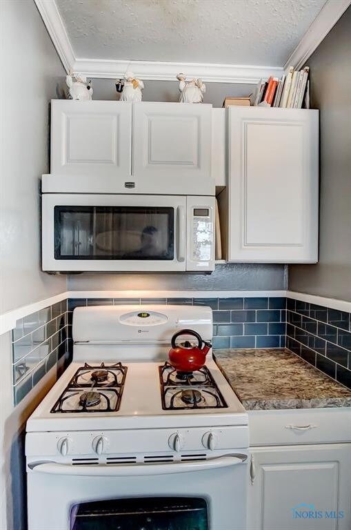 2630 Gracewood Rd, Toledo, OH 43613 - photo 7