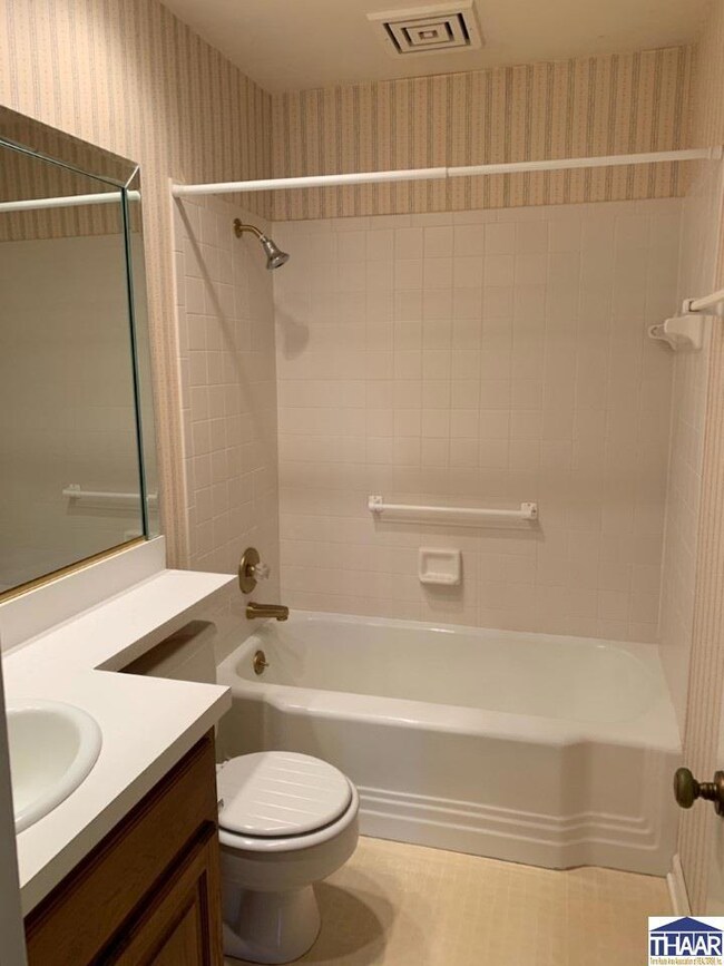 2822 Mariposa Dr, Terre Haute, IN 47803 - photo 5