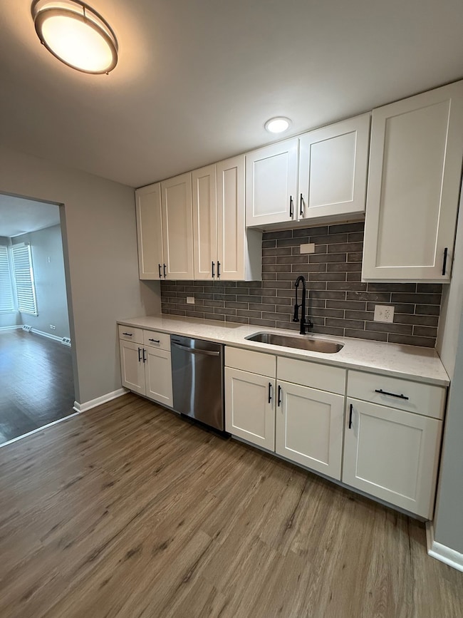 unlisted-address, Hazel Crest, IL 60429 - photo 5