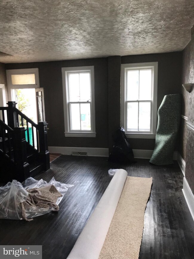 424 S 3rd St, Chambersburg, PA 17201 - photo 4