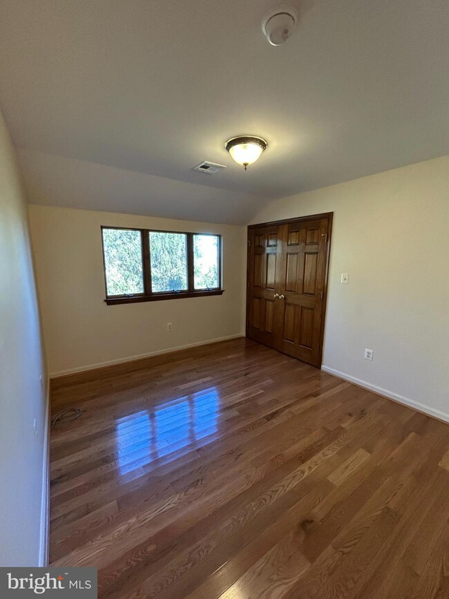 2211 Hatchers Mill Rd, Marshall, VA 20115 - photo 6