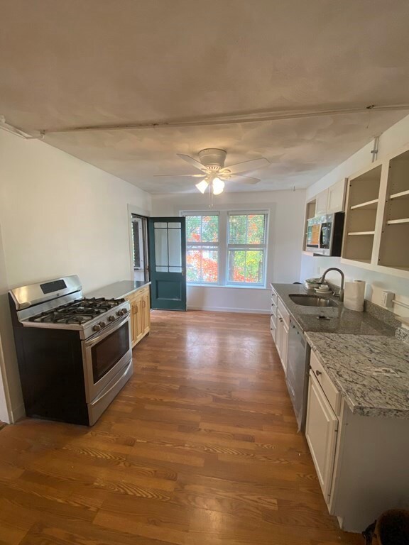 25 Fairfield St unit 6, Cambridge, MA 02140 - photo 2