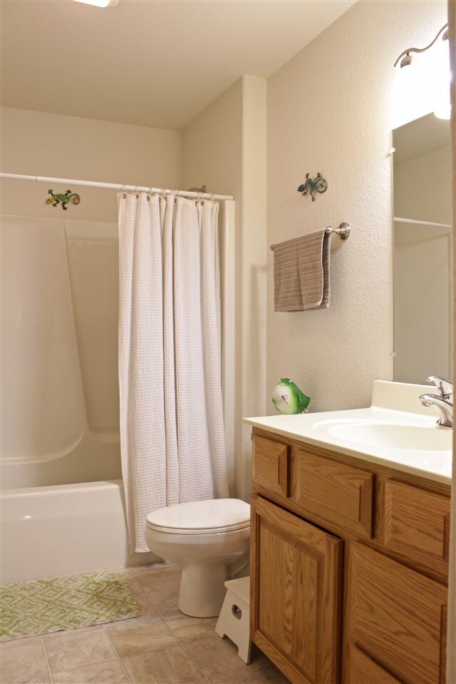 1230 N Thompson Rd, Sun Prairie, WI 53590 - photo 5