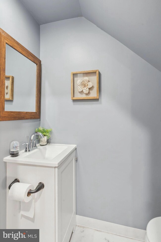 2427 Harriet Ave, Baltimore, MD 21230 - photo 7