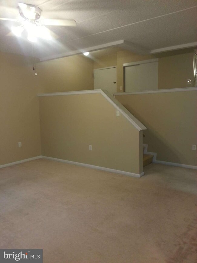 2106 Green Watch Way unit 200, Reston, VA 20191 - photo 3