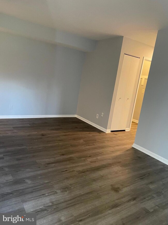 5923 Tamar Dr, Columbia, MD 21045 - photo 6