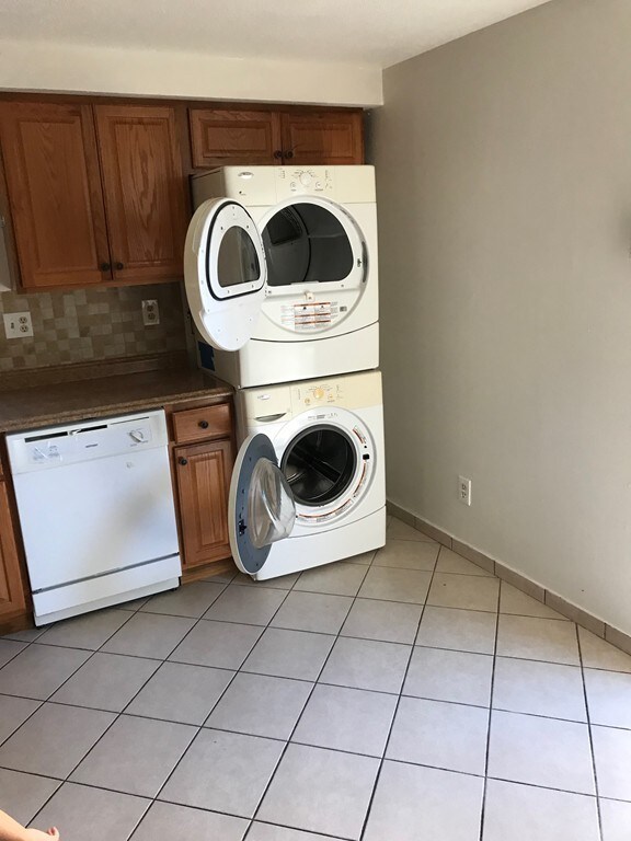 214 Dewey St, Worcester, MA 01610 - photo 5