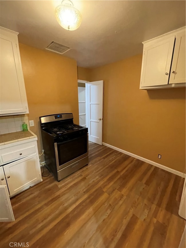 12119 Alvaro St, Los Angeles, CA 90059 - photo 5