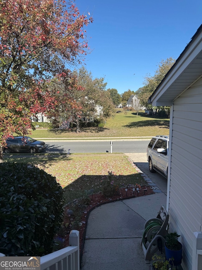 418 Jasmine Dr, Winder, GA 30680 - photo 2