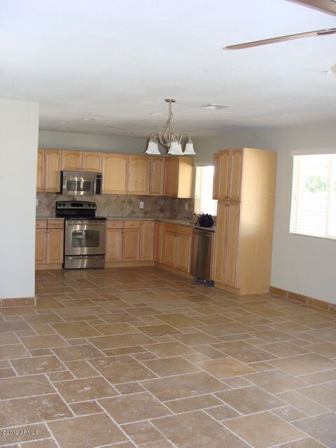 BEAUTIFUL TILE, UPGRADES, CLEAN HOME