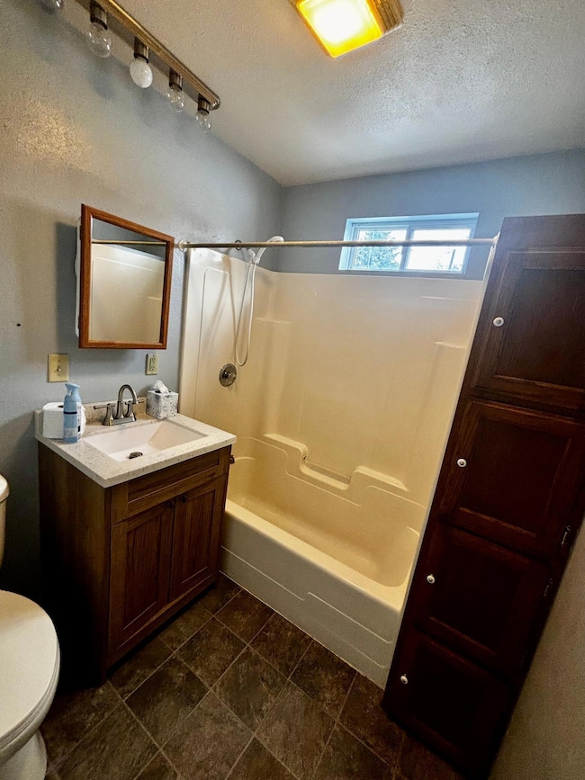 219 3rd Ave SW, Pipestone, MN 56164 - photo 7