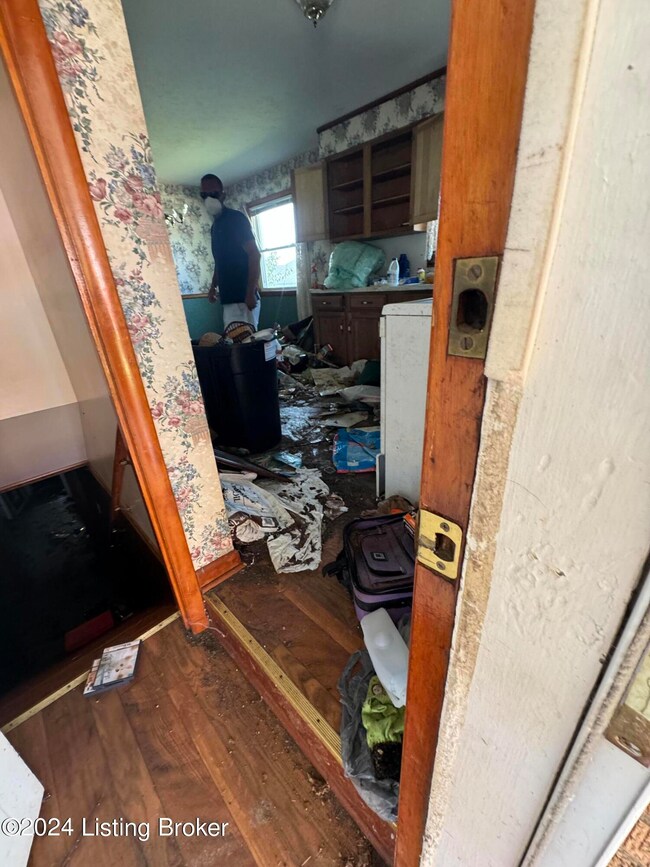 kitchen to basement
