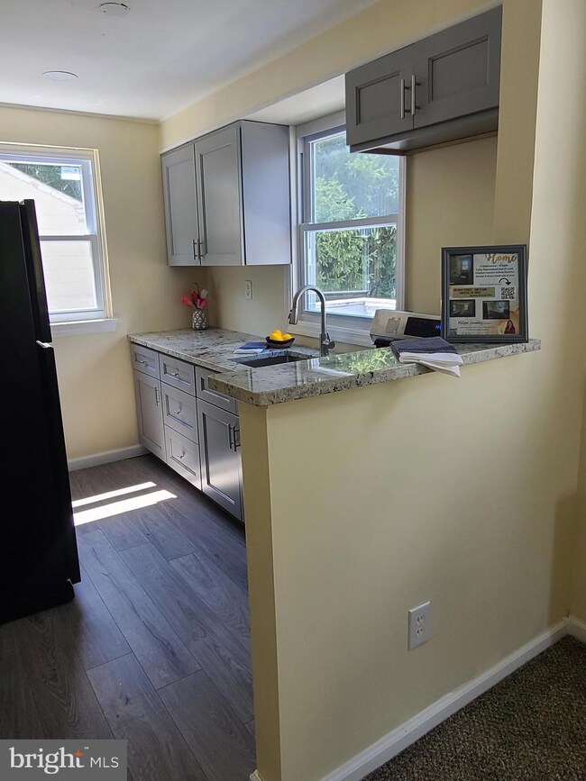 101 Gray St unit 2ND FLOOR, Chester, PA 19013 - photo 2