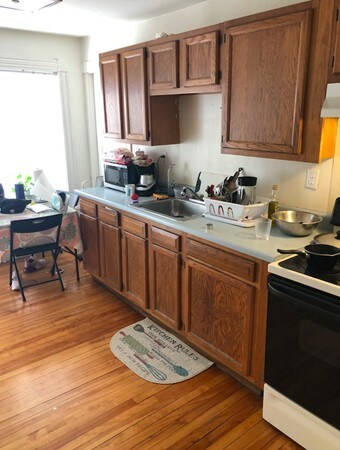 51 Uxbridge St, Worcester, MA 01605 - photo 4