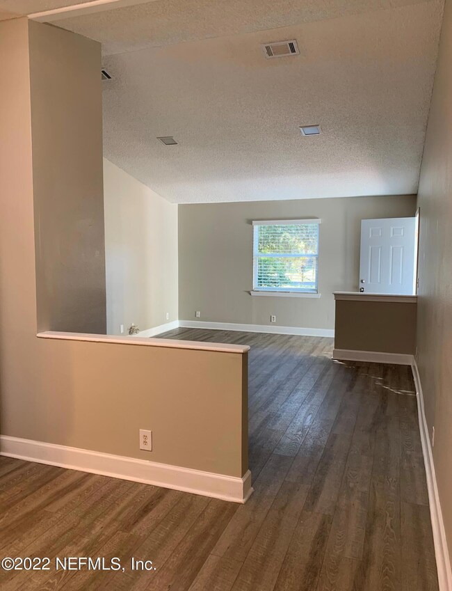 5861 105th St, Jacksonville, FL 32244 - photo 5