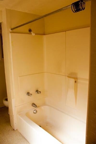 First Unit Shower/Tub