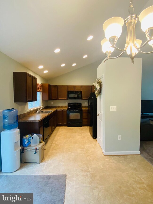 133 Greenway Dr, Colonial Beach, VA 22443 - photo 6