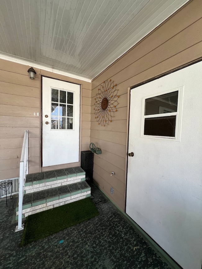 109 Greenview Dr, Winter Haven, FL 33881 - photo 5