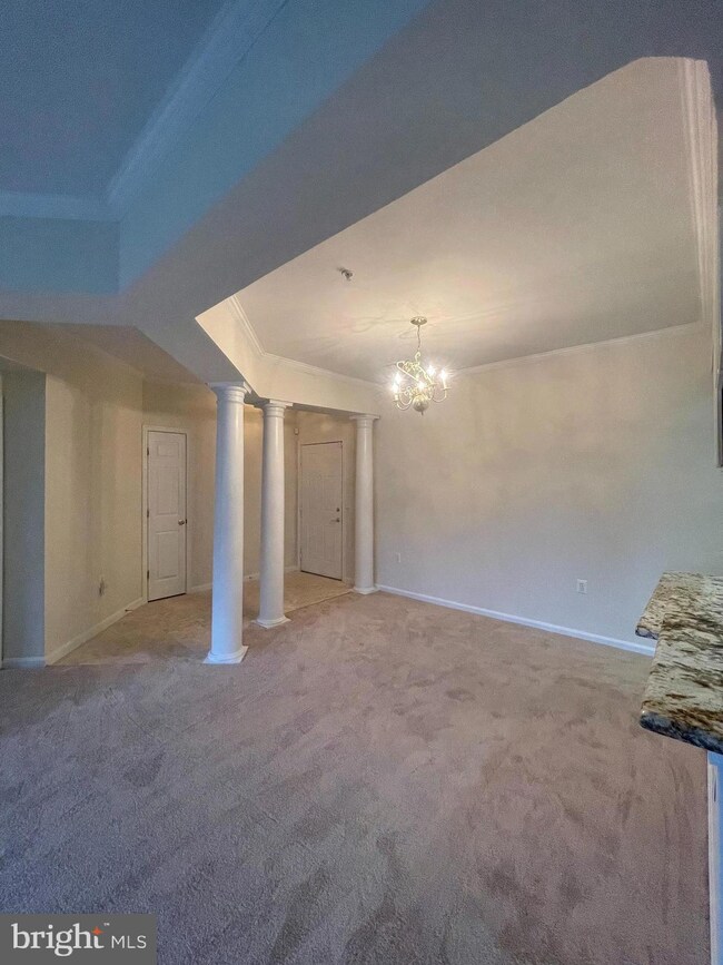 2931 Deer Hollow Way unit 205, Fairfax, VA 22031 - photo 4