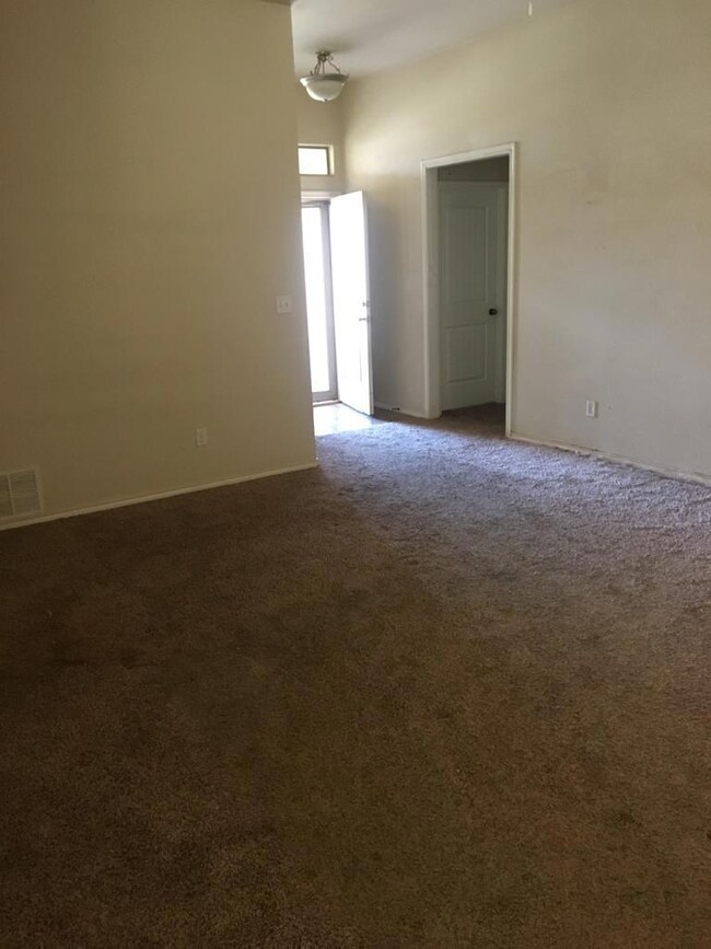 204 E 98th St, Odessa, TX 79765 - photo 3