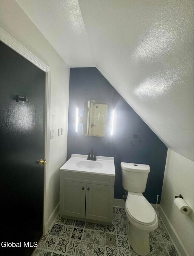 612 Union St unit 9, Schenectady, NY 12305 - photo 5