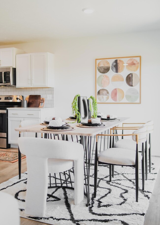 Charleston_HH Model (56 of 72)