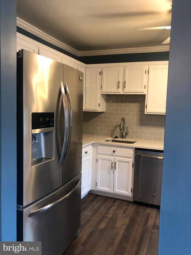 8623 Houlton Harbour, Pasadena, MD 21122 - photo 2