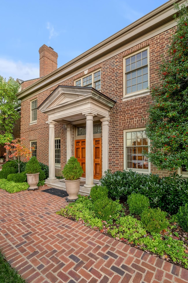 100 Idle Hour Dr unit 10, Lexington, KY 40502 - photo 3