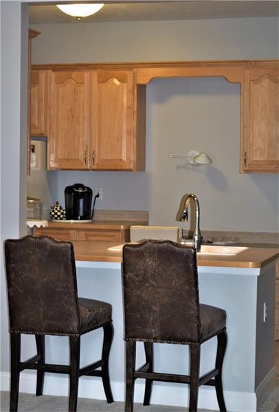 Kitchen: another angle, sit enjoy a cup of coffee.