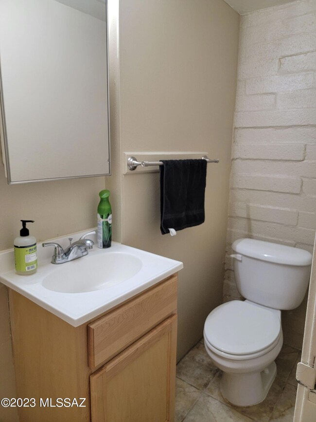 6-Powder room off entryway