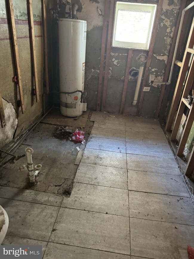 251 S Durham St, Baltimore, MD 21231 - photo 4