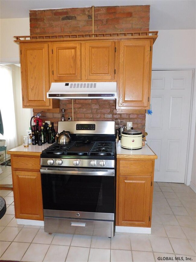 156 Caroline St unit 2E, Saratoga Springs, NY 12866 - photo 5