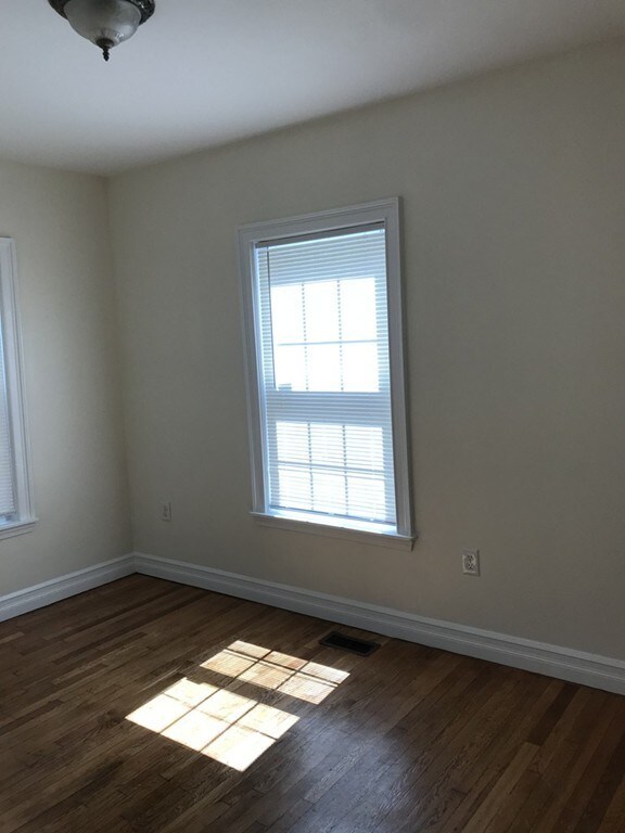 41 Dracut St unit 2, Dorchester Center, MA 02124 - photo 7