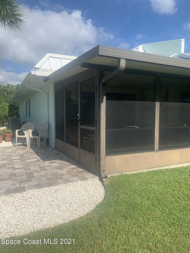 2 Country Club Rd unit 27, Cocoa Beach, FL 32931 - photo 2