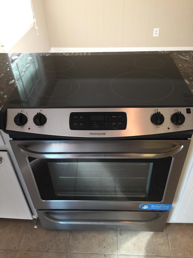 brand new smooth top range