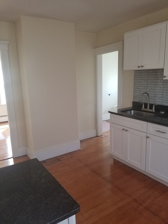 32 Howe St unit 1, Methuen, MA 01844 - photo 2