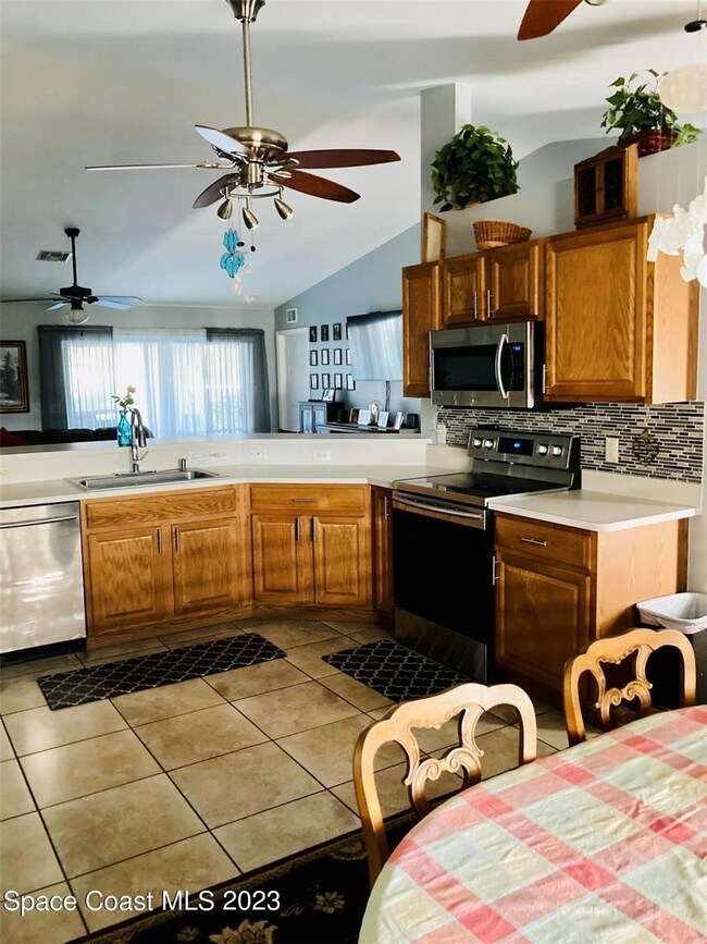 3432 SW 8th Ct, Cape Coral, FL 33914 - photo 7