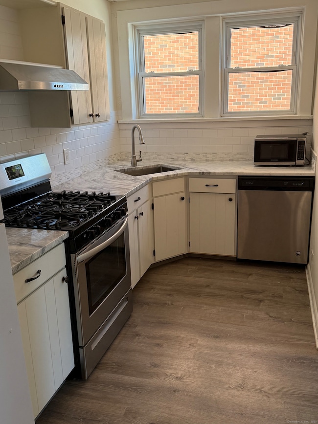 77 Glenbrook Rd unit 203, Stamford, CT 06902 - photo 4