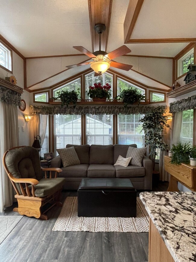 201 Hanson Mill Rd unit 37, Moultonborough, NH 03254 - photo 3