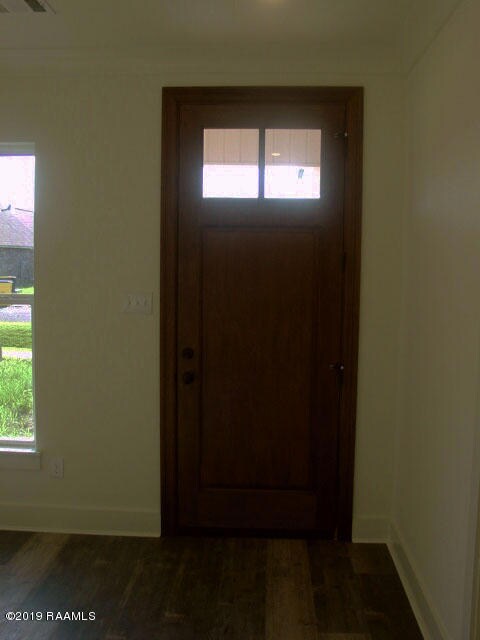 408 Wisteria Bend Circle - 8' Mahogany F