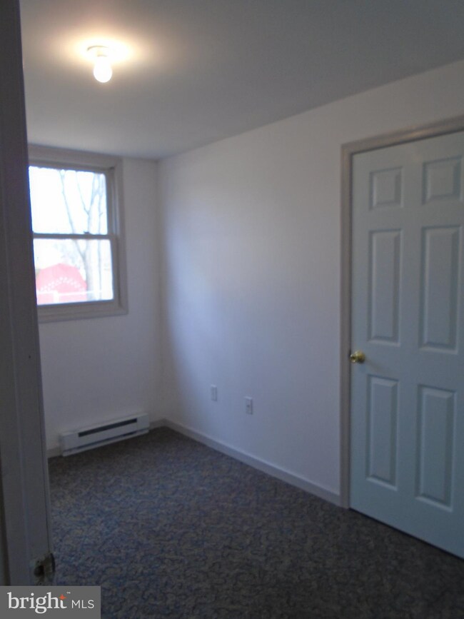 141 Grosbeak Dr, Shepherdstown, WV 25443 - photo 7