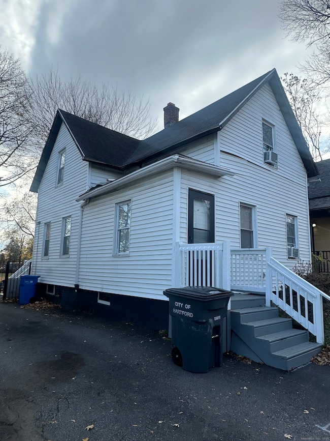 35 Loomis St, Hartford, CT 06120 - photo 2
