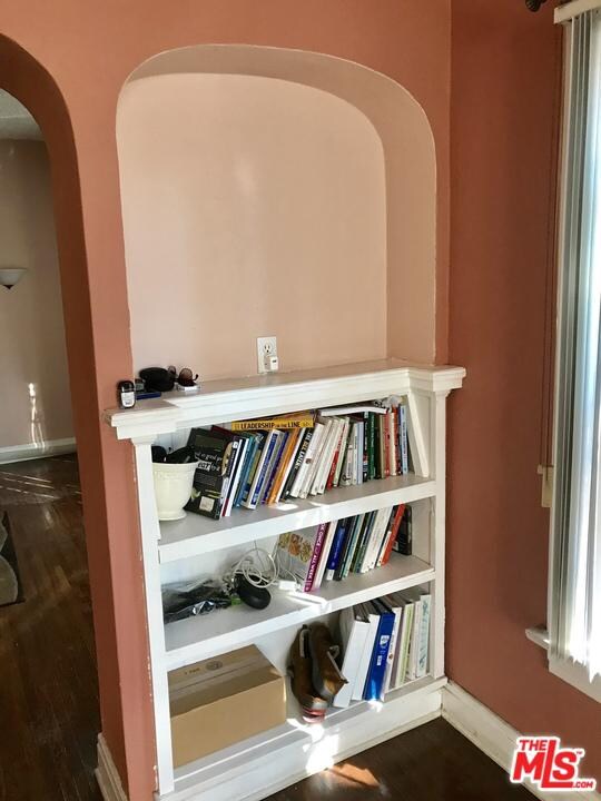 2022 Claudina Ave, Los Angeles, CA 90016 - photo 5