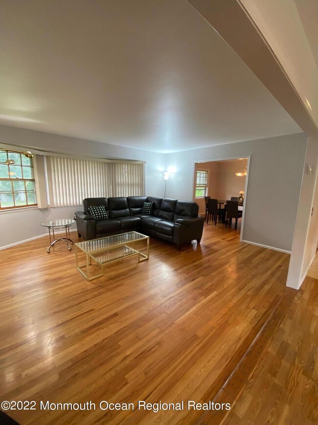490 W Park Ave, Oakhurst, NJ 07755 - photo 7