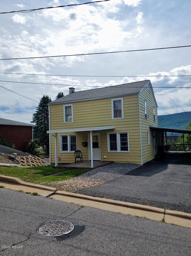 974 Center St