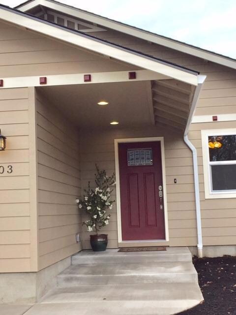 103 Vista Cir, Rogue River, OR 97537 - photo 2