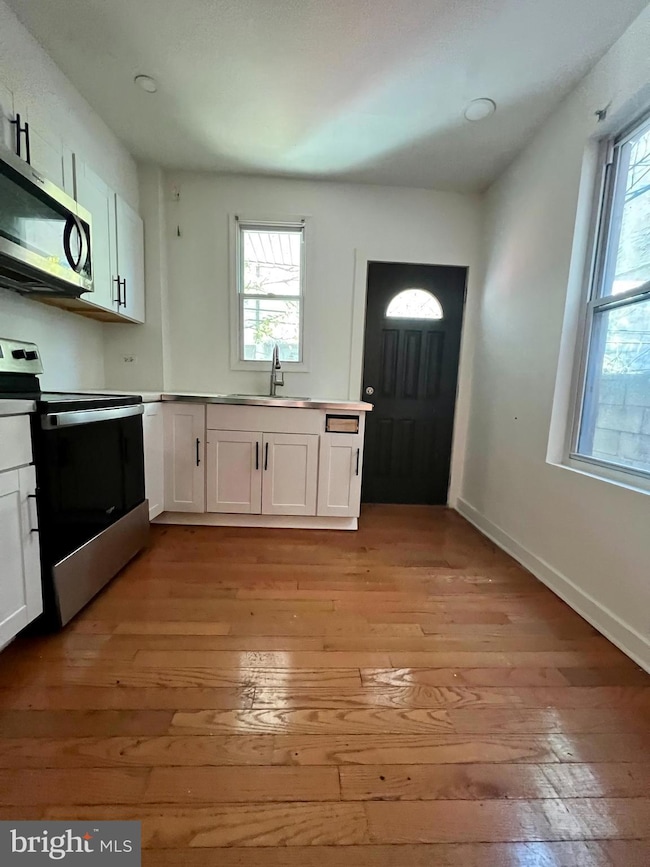 1543 S Lecount St, Philadelphia, PA 19146 - photo 7