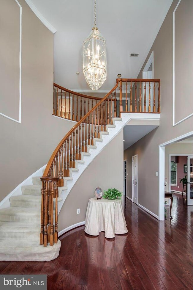 12703 Heatherford Place, Fairfax, VA 22030 - photo 3