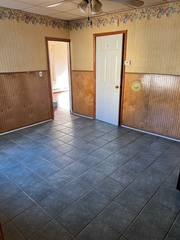 84 Hall St, Fall River, MA 02724 - photo 4